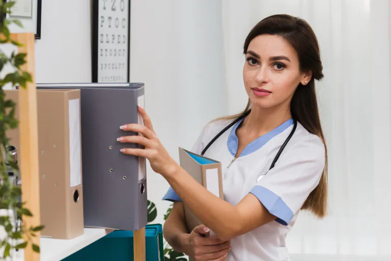Livro-caixa para médicos por que ele é importante