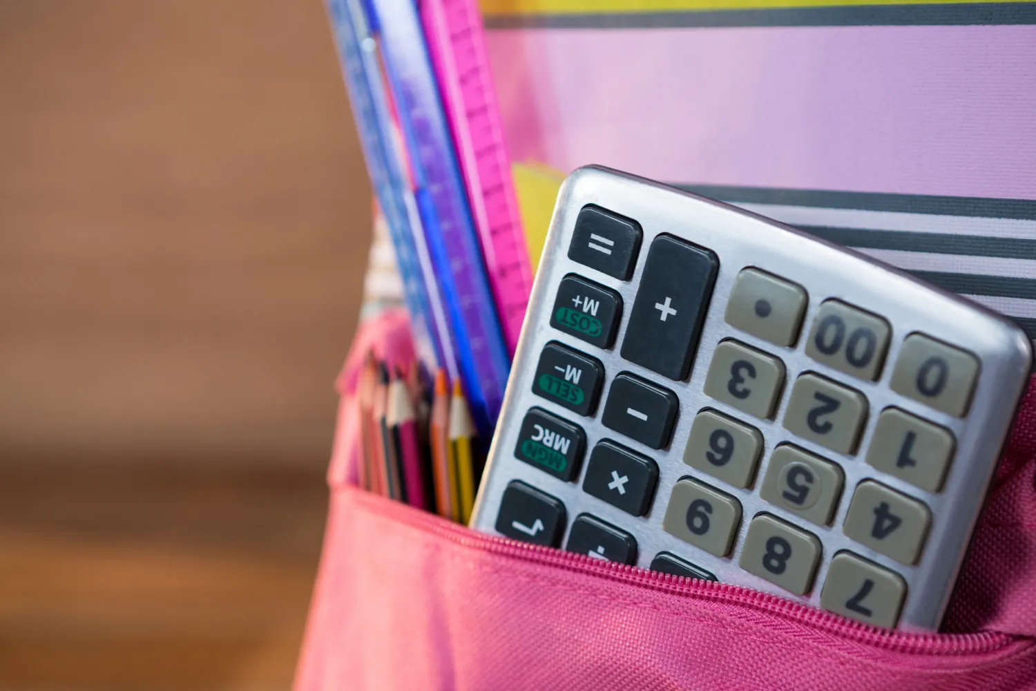 Como a contabilidade ajuda escolas a manterem regularidade trabalhista e fiscal